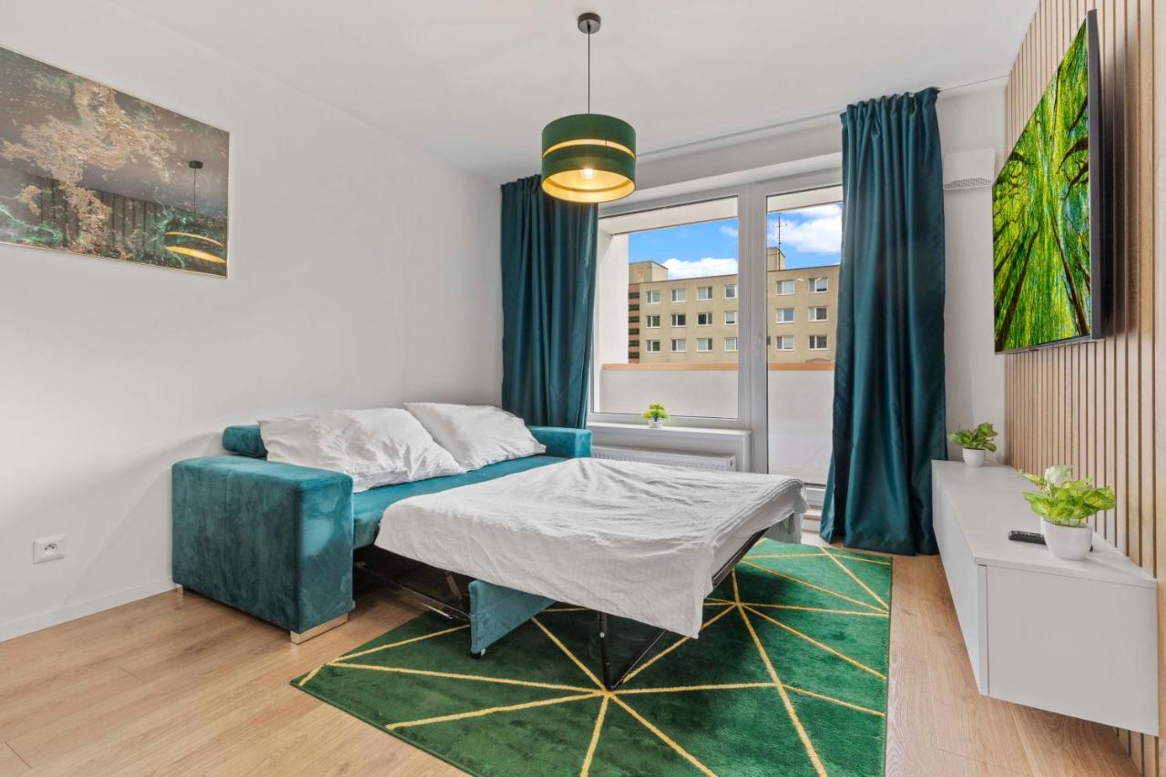Lam Green - Ac -Balcony Bratislava Luaran gambar