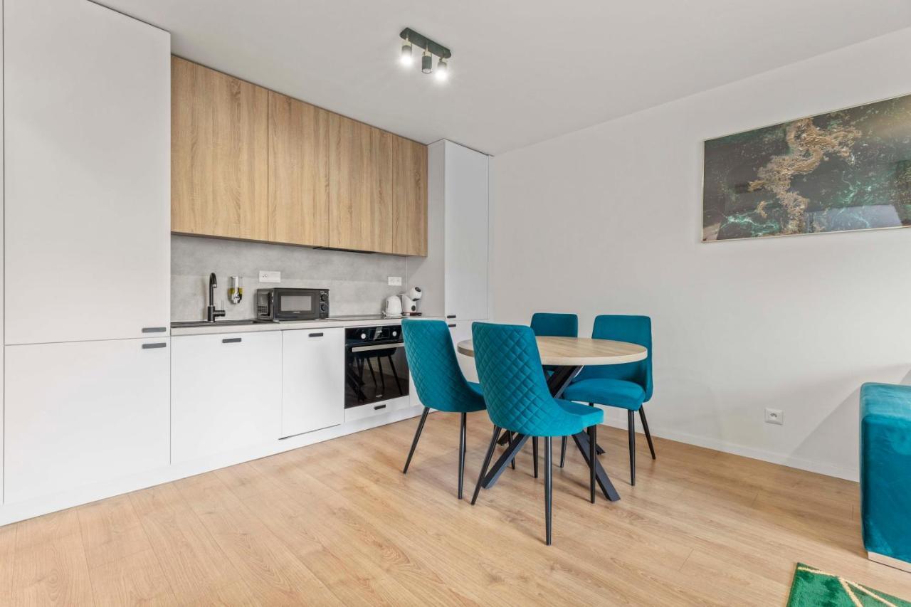 Lam Green - Ac -Balcony Bratislava Luaran gambar